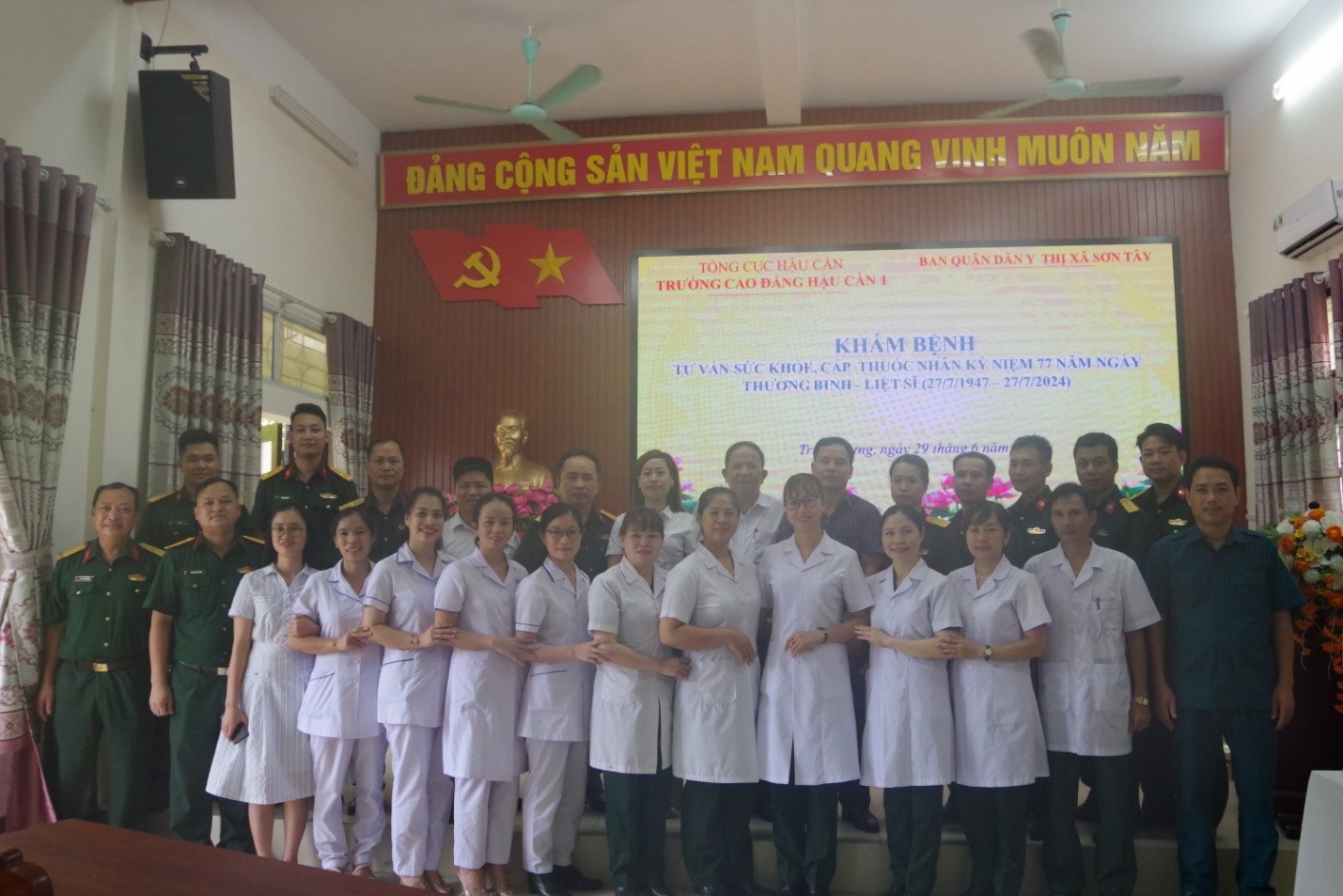 Trường Cao đẳng Hậu cần 1 tổ chức các hoạt động "Đền ơn đáp nghĩa" thiết thực hướng tới kỷ niệm 77 ngày thương binh liệt sĩ (27/71947-27/7/2024)