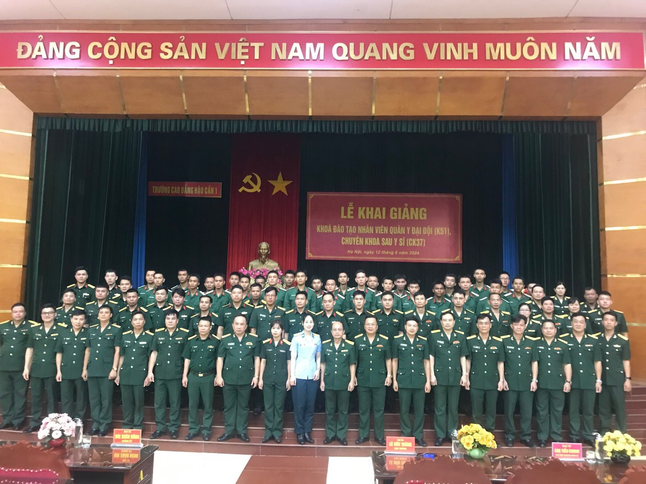 Hân hoan trong Lễ khai giảng các lớp nhân viên quân y đại đội và chuyên khoa sau y sĩ năm 2024