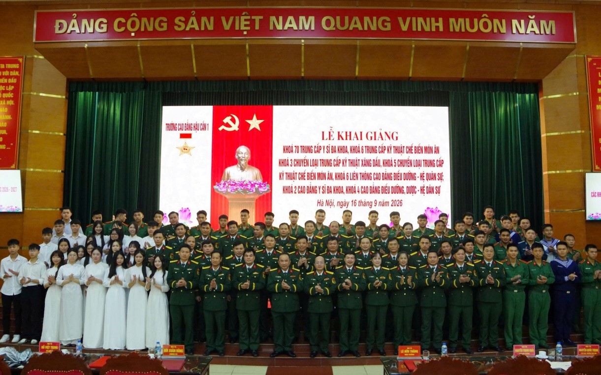 TRƯỜNG CAO ĐẲNG HẬU CẦN 1 TỔ CHỨC LỄ KHAI GIẢNG CÁC KHÓA NHẬP HỌC NĂM HỌC 2026-2027