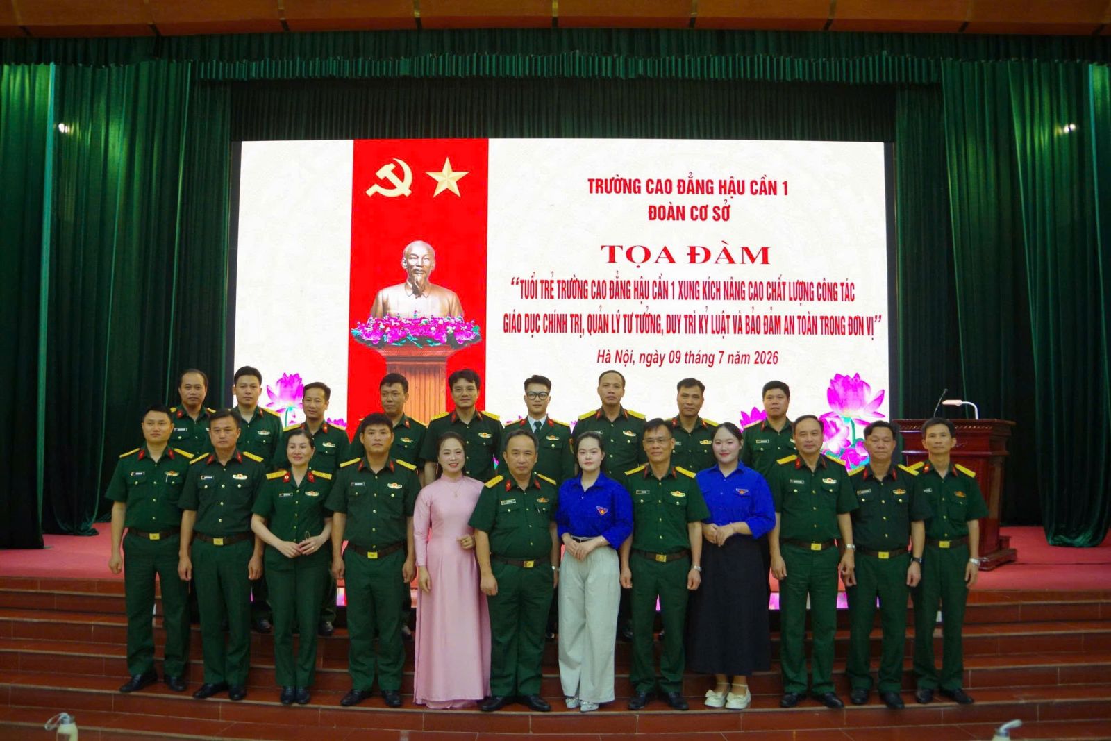 TUỔI TRẺ TRƯỜNG CAO ĐẲNG HẬU CẦN 1 XUNG KÍCH NÂNG CAO CHẤT LƯỢNG CÔNG TÁC GIÁO DỤC CHÍNH TRỊ, QUẢN LÝ TƯ TƯỞNG, DUY TRÌ KỶ LUẬT VÀ BẢO ĐẢM AN TOÀN ĐƠN VỊ