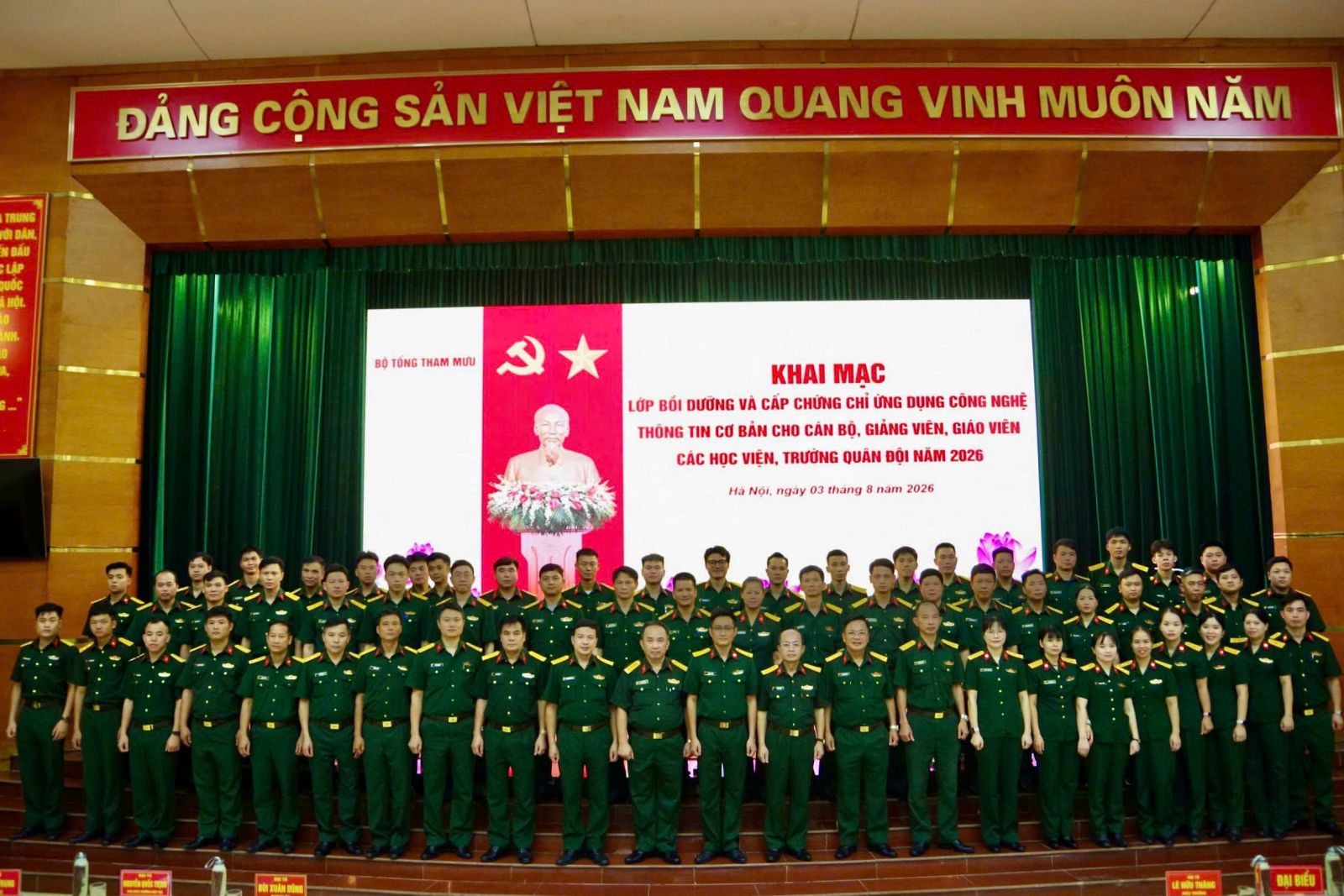 TRƯỜNG CAO ĐẲNG HẬU CẦN 1 KHAI MẠC LỚP BỒI DƯỠNG VÀ CẤP CHỨNG CHỈ ỨNG DỤNG CÔNG NGHỆ THÔNG TIN CƠ BẢN CHO CÁN BỘ, GIẢNG VIÊN, GIÁO VIÊN CÁC HỌC VIỆN, TRƯỜNG QUÂN ĐỘI NĂM 2026