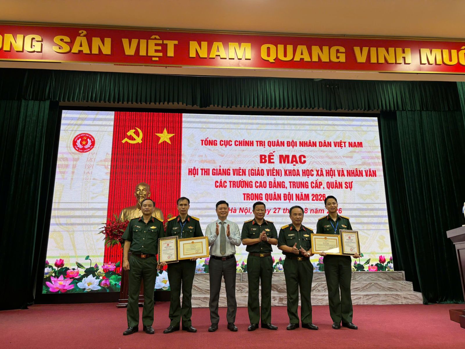 TRƯỜNG CAO ĐẲNG HẬU CẦN 1 KHẲNG ĐỊNH CHẤT LƯỢNG ĐỘI NGŨ NHÀ GIÁO QUA HỘI THI GIẢNG VIÊN KHOA HỌC XÃ HỘI VÀ NHÂN VĂN CẤP TOÀN QUÂN NĂM 2026