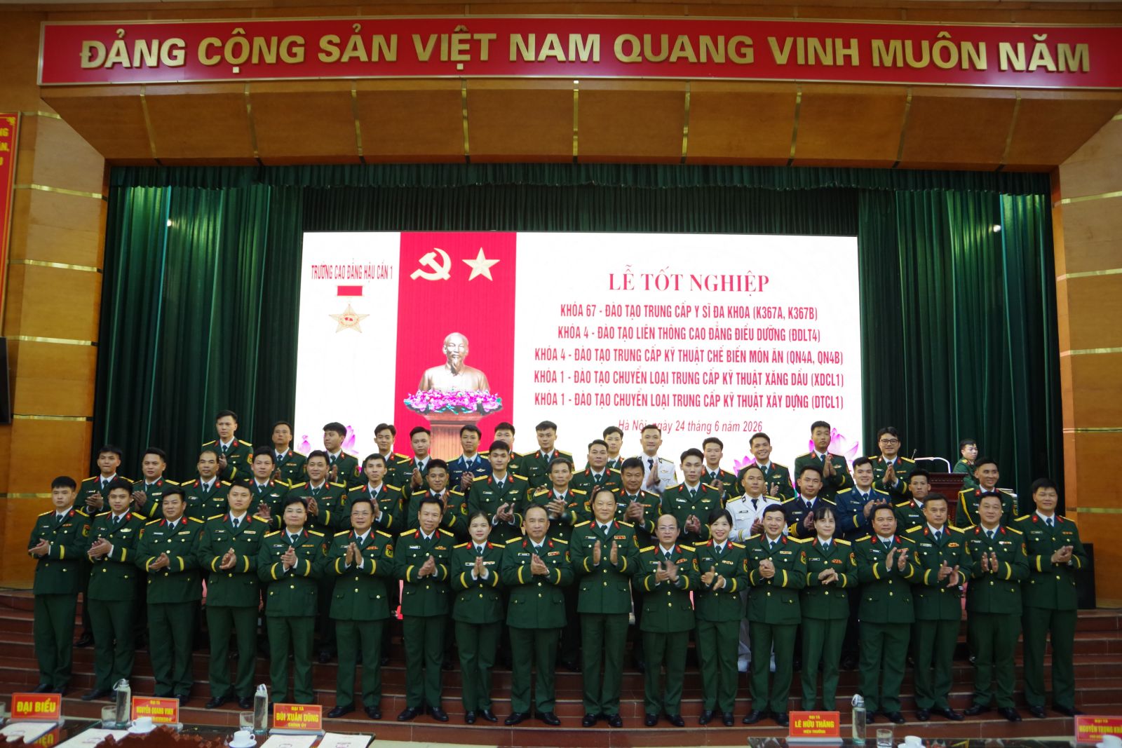 TRƯỜNG CAO ĐẲNG HẬU CẦN 1 TỔ CHỨC LỄ TỐT NGHIỆP VÀ GIAO NHIỆM VỤ CHO HỌC VIÊN RA TRƯỜNG NĂM 2026
