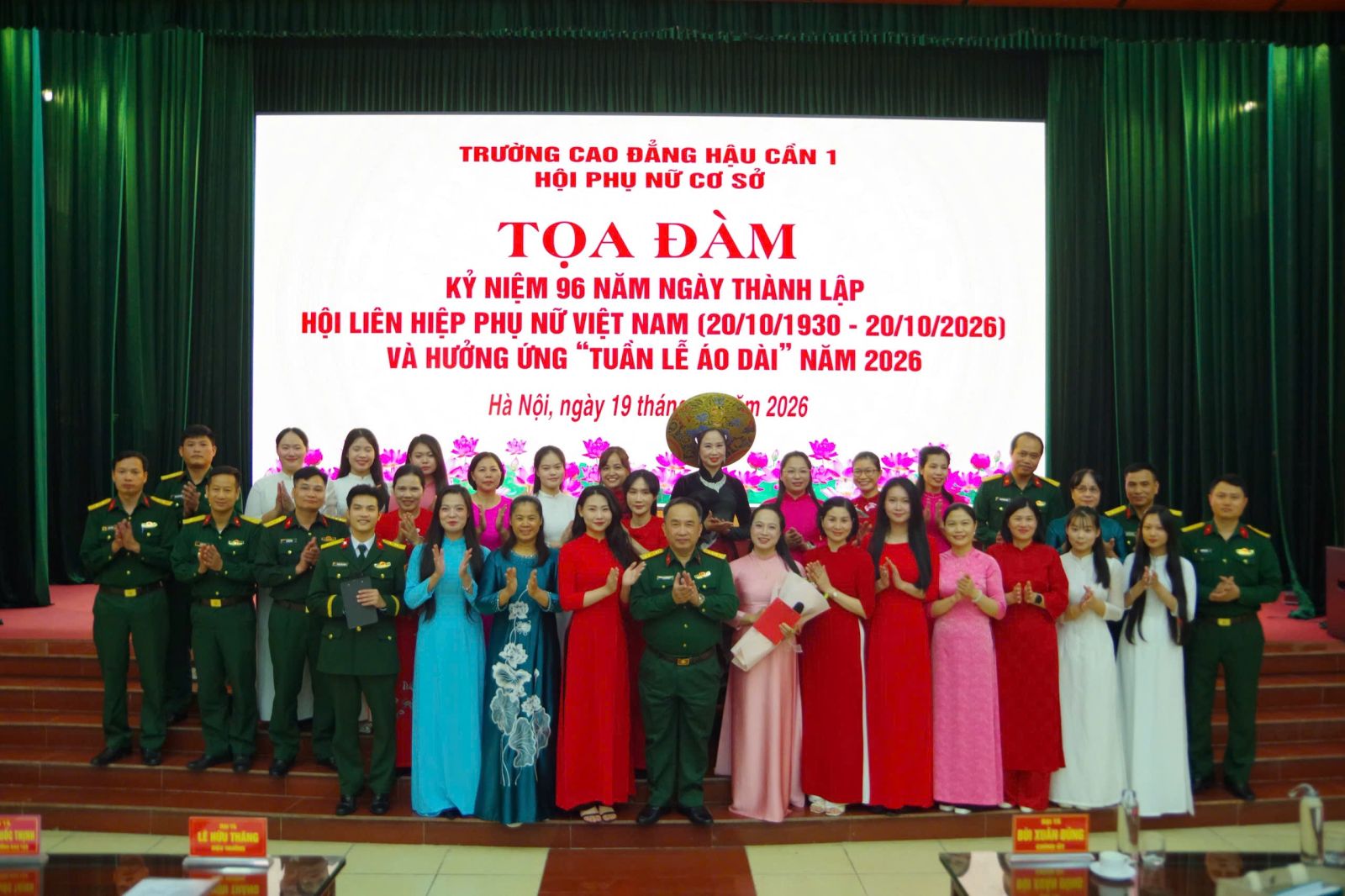 TRƯỜNG CAO ĐẲNG HẬU CẦN 1 TỔ CHỨC NHIỀU HOẠT ĐỘNG SÔI NỔI, Ý NGHĨA CHÀO MỪNG NGÀY PHỤ NỮ VIỆT NAM 20/10