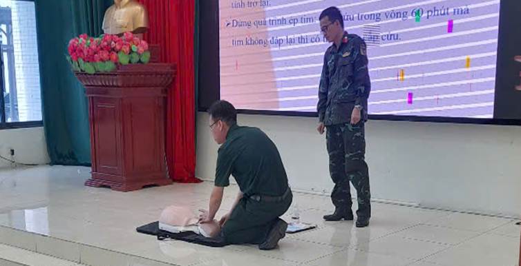 TRƯỜNG CAO ĐẲNG HẬU CẦN 1 THAM GIA TẬP HUẤN  LỰC LƯỢNG BẢO ĐẢM QUÂN Y PHỤC VỤ NHIỆM VỤ A80